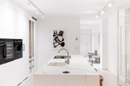 4688d0caca85ccab930e61c80499a011 - 11