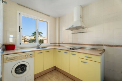 472c7074082fa15da9d205c3da9d2d33 - 11