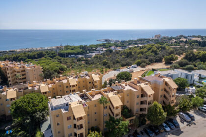 472c7074082fa15da9d205c3da9d2d33 - 20