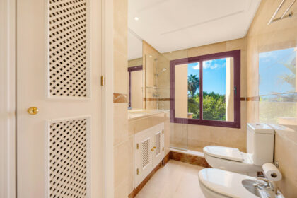 474641faf0695dbd9040aa2c1c0bec49 - 18