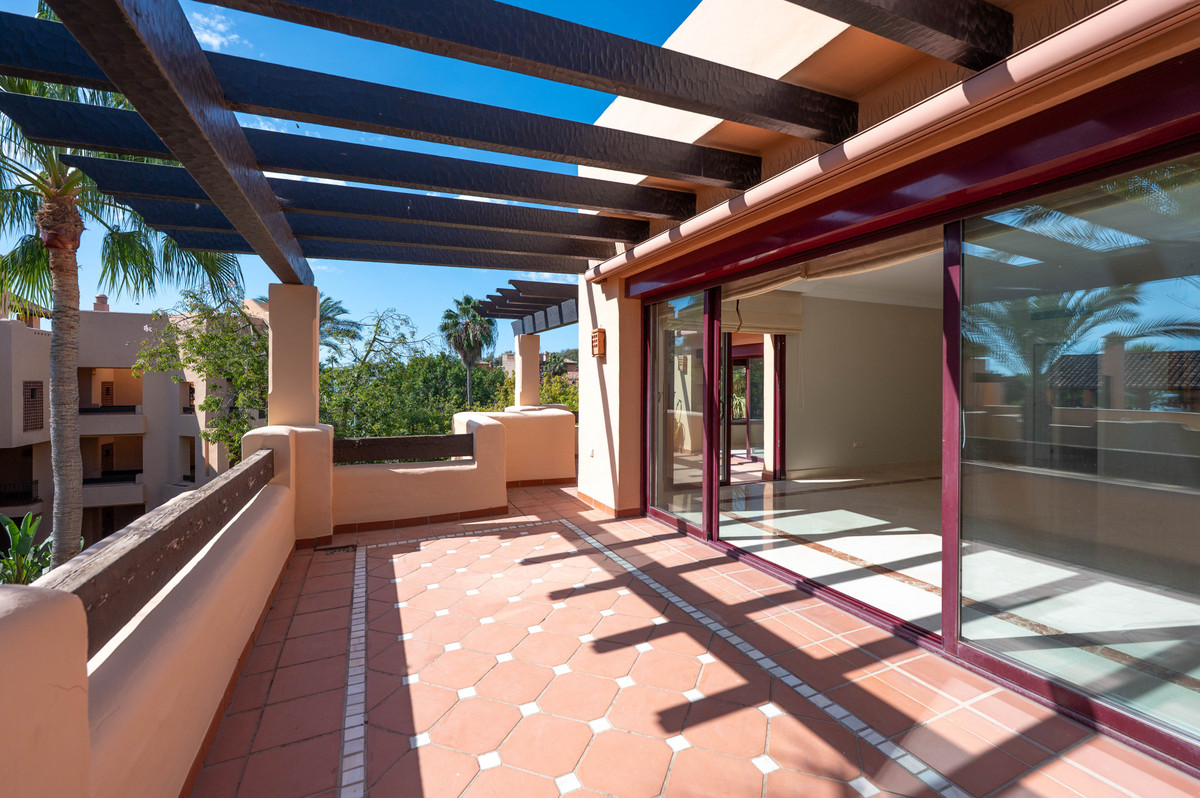 474641faf0695dbd9040aa2c1c0bec49 - 23