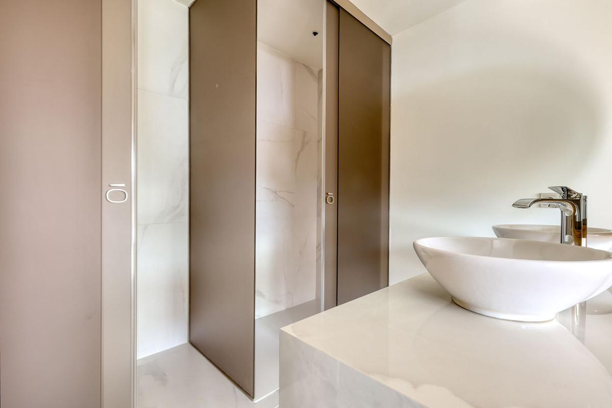 4794a9a0b17890571d7f583d2c6b1ece - 13