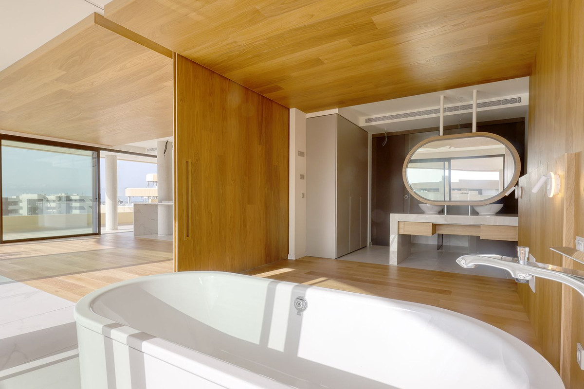 4794a9a0b17890571d7f583d2c6b1ece - 18