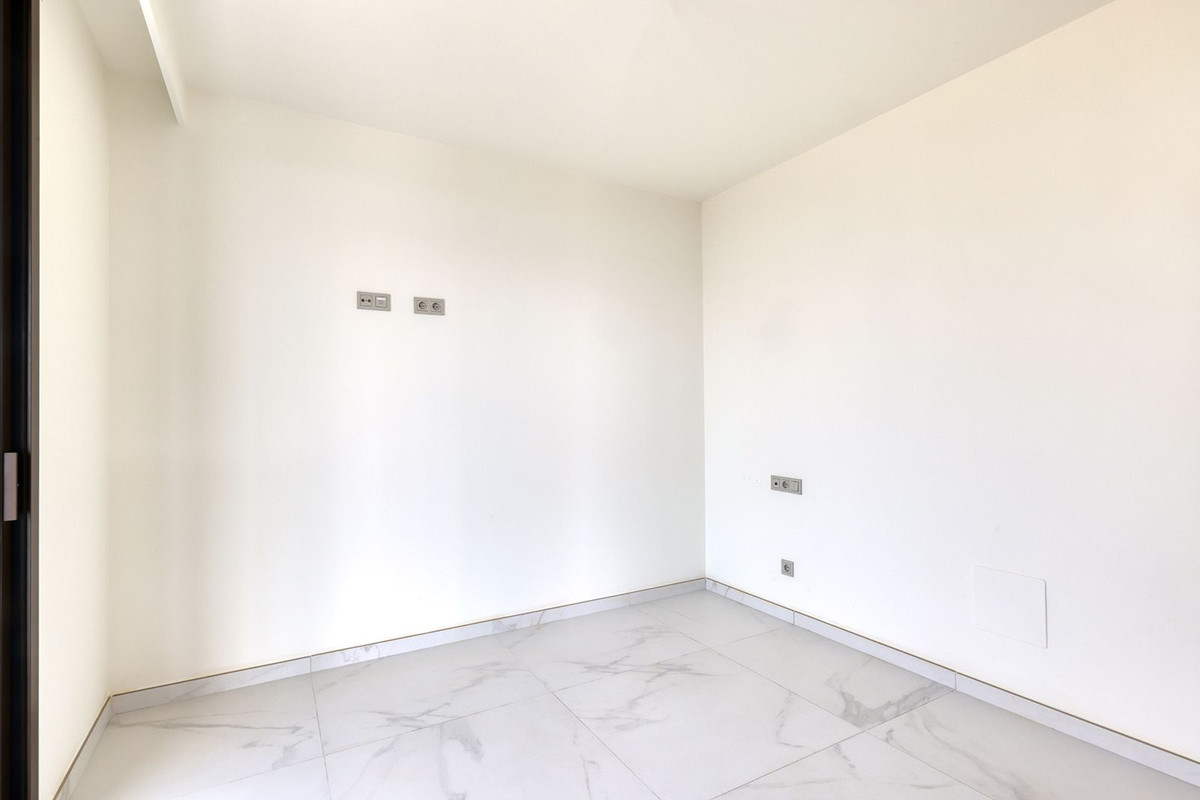 4794a9a0b17890571d7f583d2c6b1ece - 19