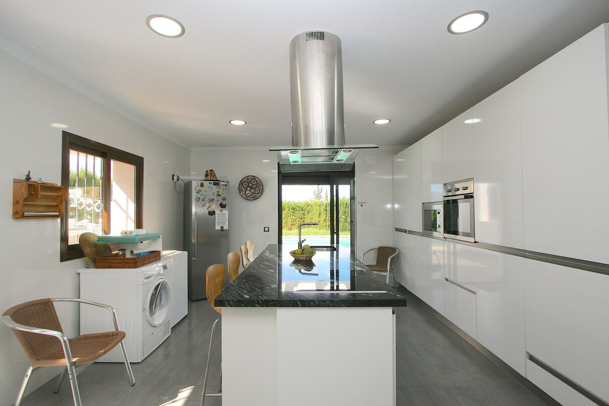 48240c683e311abbef68c700674ad9a8 - 5