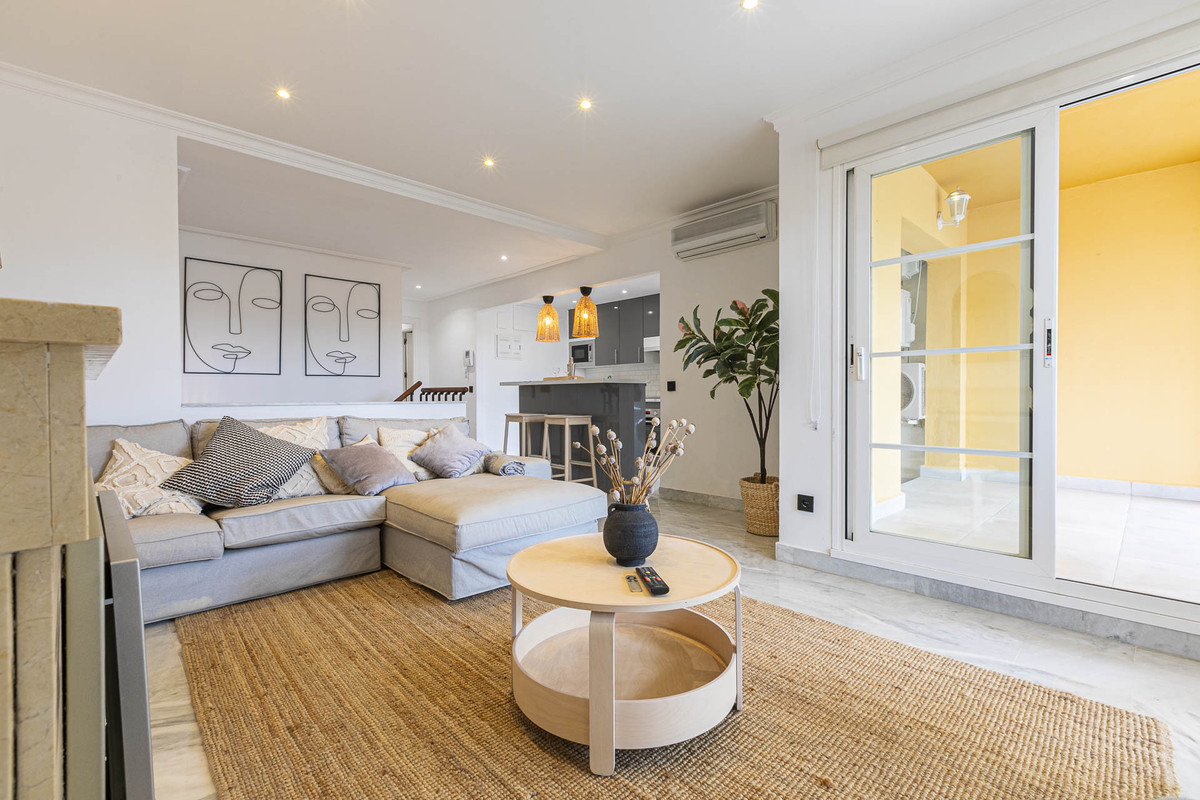 49881e5da3c5eedb0fe8028f22990427 - 16