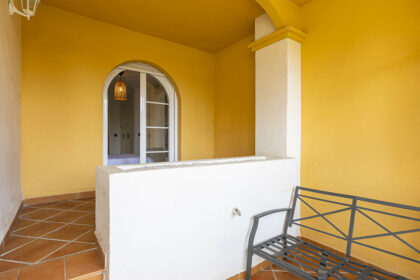 49881e5da3c5eedb0fe8028f22990427 - 39