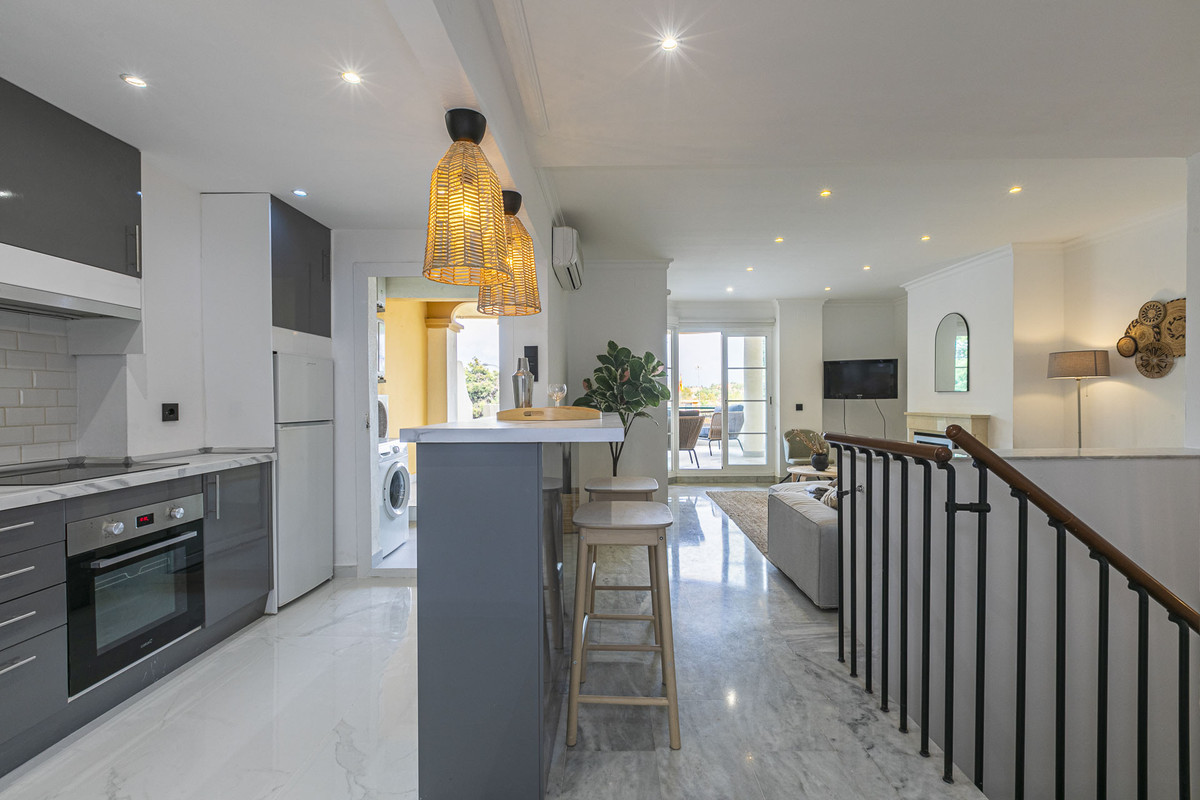 49881e5da3c5eedb0fe8028f22990427 - 5