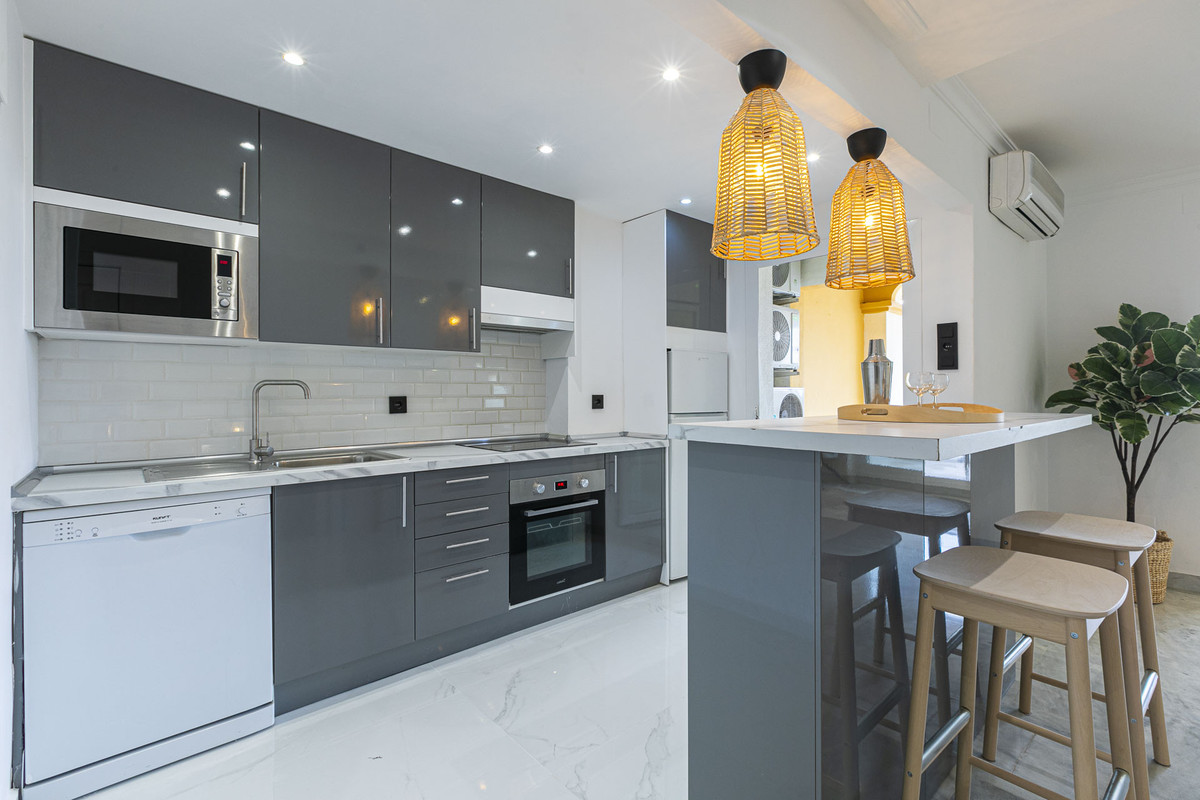 49881e5da3c5eedb0fe8028f22990427 - 6