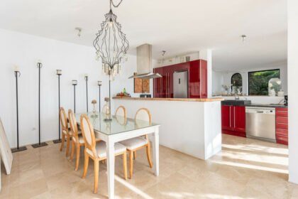 49f765680b16f7d1152daf2c1a117f3d - 13