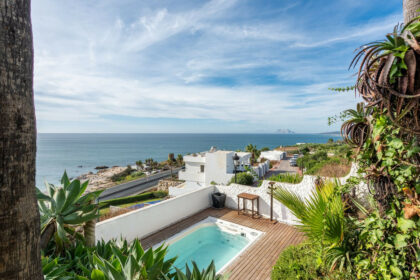 49f765680b16f7d1152daf2c1a117f3d - 28