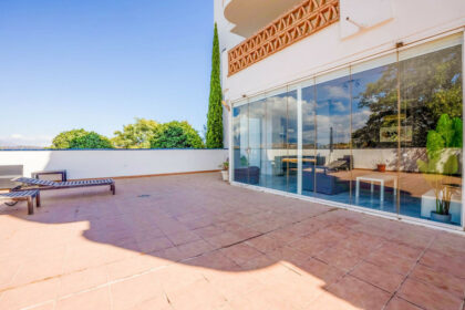 49fbfd4192af4dbfdc9e56fc3ba42835 - 12