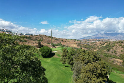 49fbfd4192af4dbfdc9e56fc3ba42835 - 20