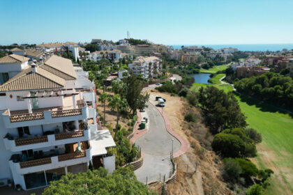 49fbfd4192af4dbfdc9e56fc3ba42835 - 25