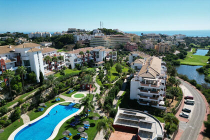 49fbfd4192af4dbfdc9e56fc3ba42835 - 26