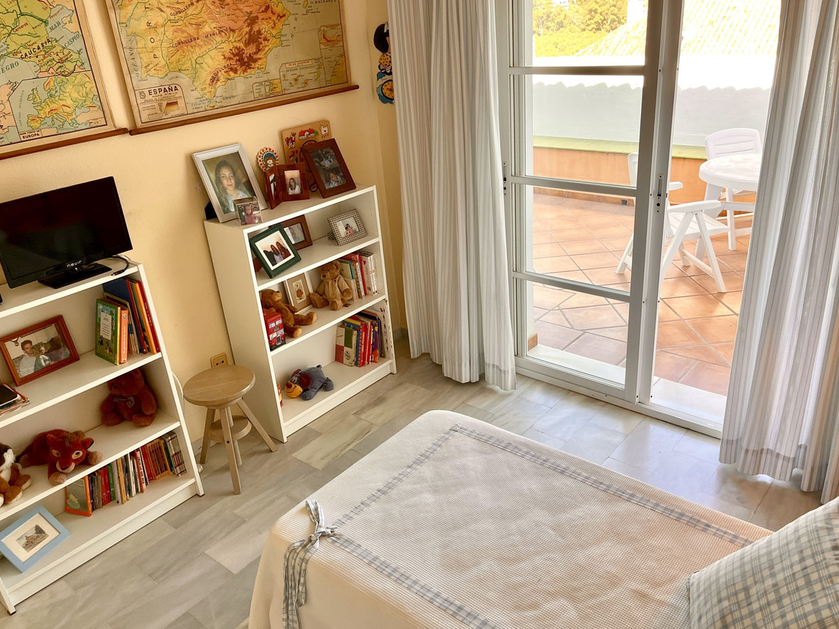 4a95a00a3e33e5d261479080a9c029c1 - 16