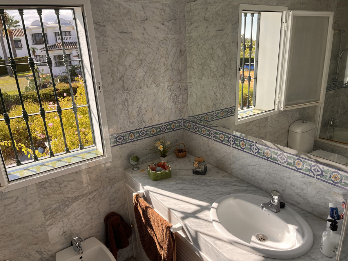 4a95a00a3e33e5d261479080a9c029c1 - 22