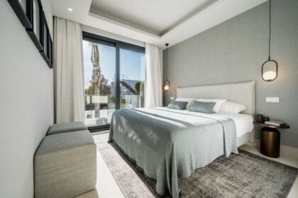 4aa67469c60fa5c67b97e9a68e822430 - 10