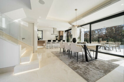 4aa67469c60fa5c67b97e9a68e822430 - 4