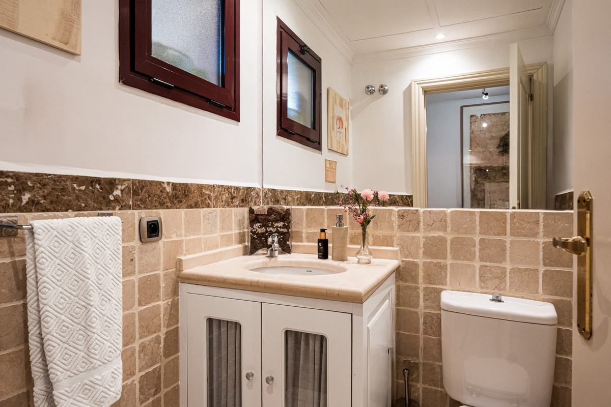 4ab4e11c83e59b7f2921ee2d87426ef6 - 12