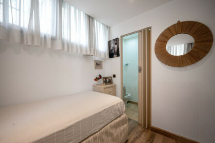 4ab4e11c83e59b7f2921ee2d87426ef6 - 18