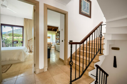 4ab4e11c83e59b7f2921ee2d87426ef6 - 33