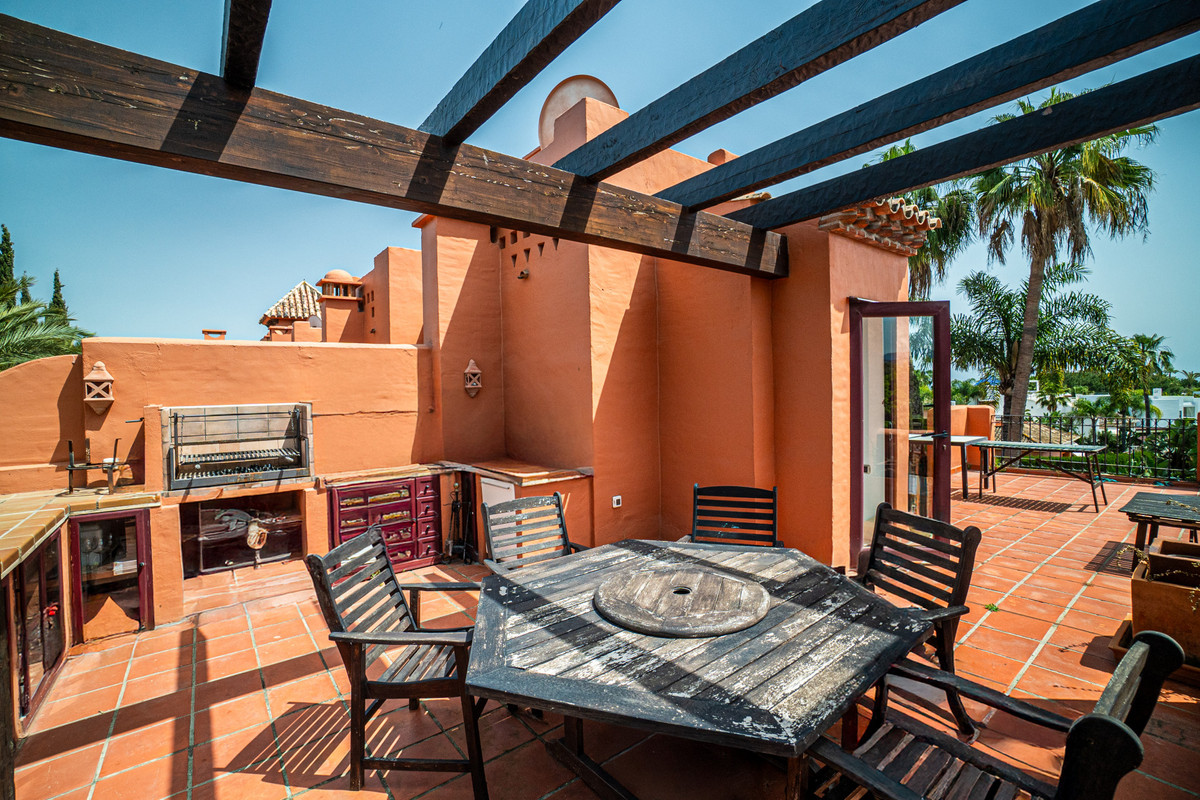 4ab4e11c83e59b7f2921ee2d87426ef6 - 5