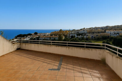 4adba2db77e87c833c88bec9a391d2e4 - 16