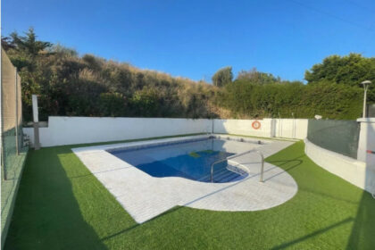 4adba2db77e87c833c88bec9a391d2e4 - 23