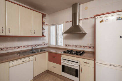 4b6fc21331eaa7f5e5a97bbef2c05428 - 17