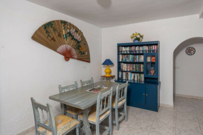 4b6fc21331eaa7f5e5a97bbef2c05428 - 21