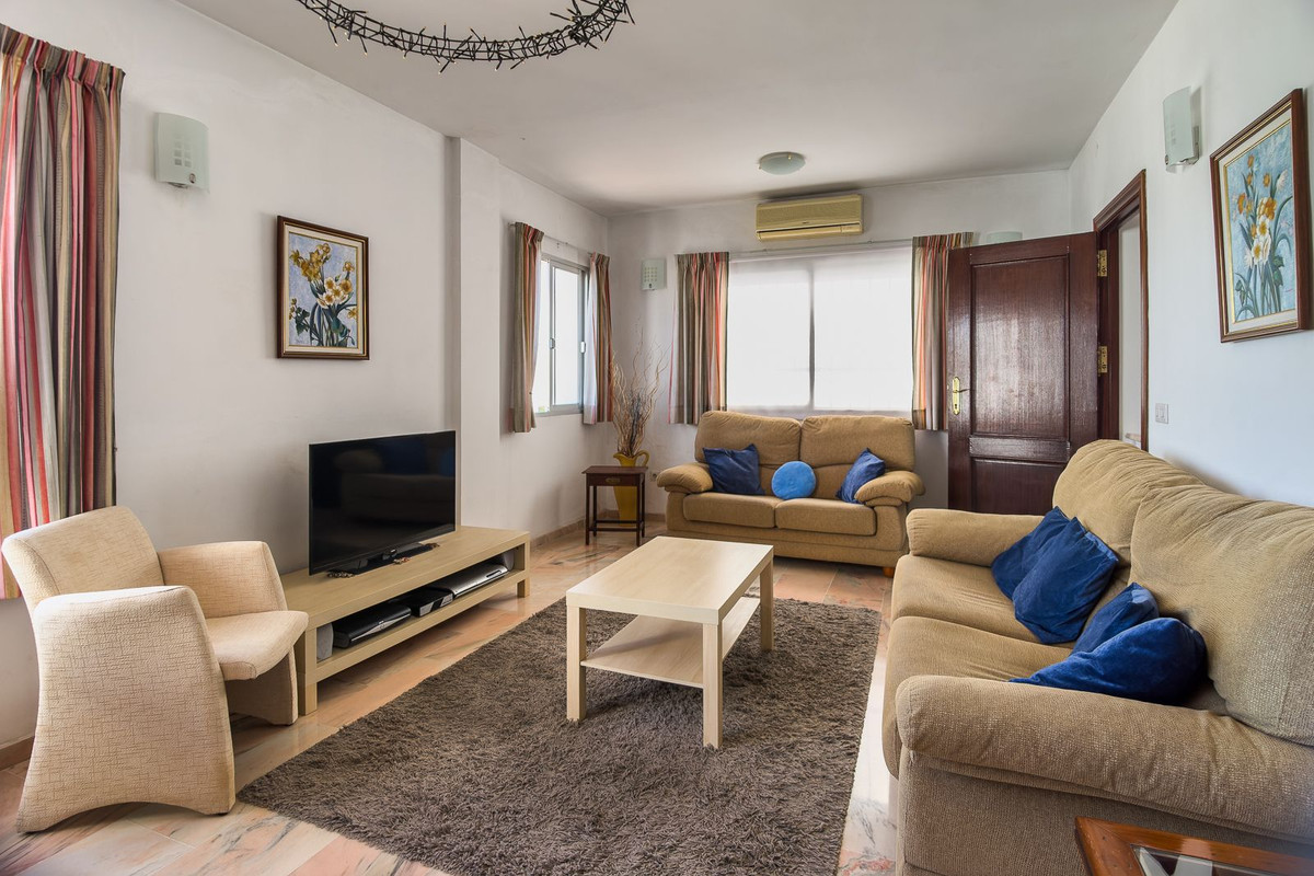 4b6fc21331eaa7f5e5a97bbef2c05428 - 29