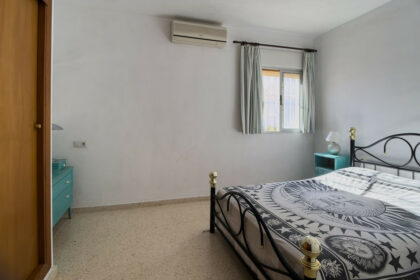 4b6fc21331eaa7f5e5a97bbef2c05428 - 35