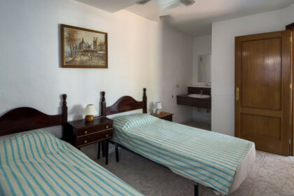 4b6fc21331eaa7f5e5a97bbef2c05428 - 39