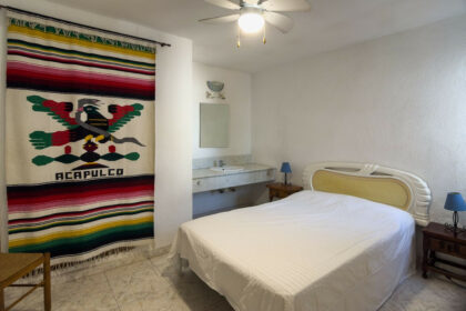 4b6fc21331eaa7f5e5a97bbef2c05428 - 42