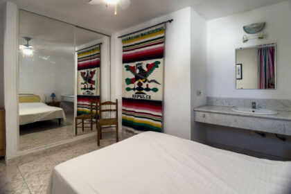 4b6fc21331eaa7f5e5a97bbef2c05428 - 43