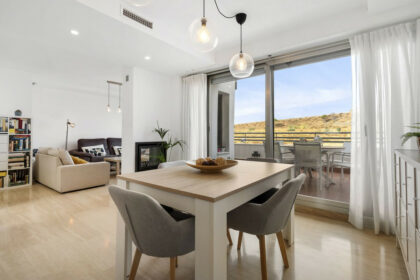 4b7ff21034a5cfcbbcf5d411401b4366 - 2