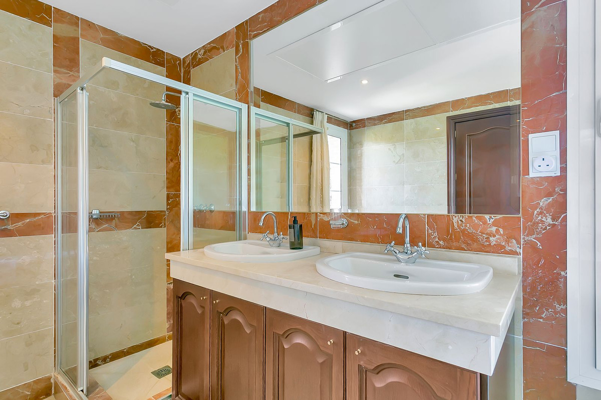 4c7f2b22d38036a653f0930945acb1f0 - 28