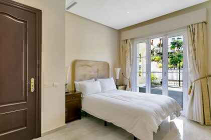 4c7f2b22d38036a653f0930945acb1f0 - 30