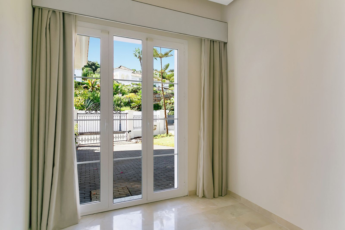 4c7f2b22d38036a653f0930945acb1f0 - 31