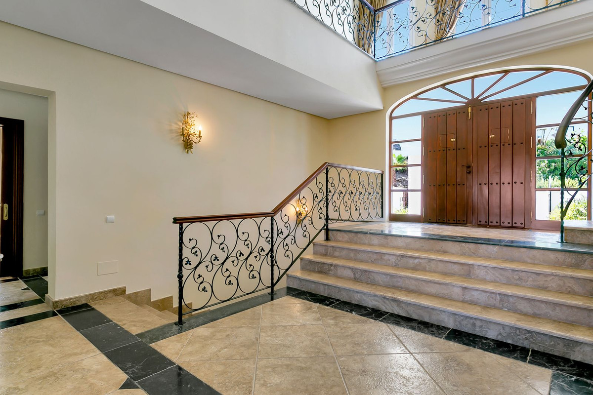 4c7f2b22d38036a653f0930945acb1f0 - 32