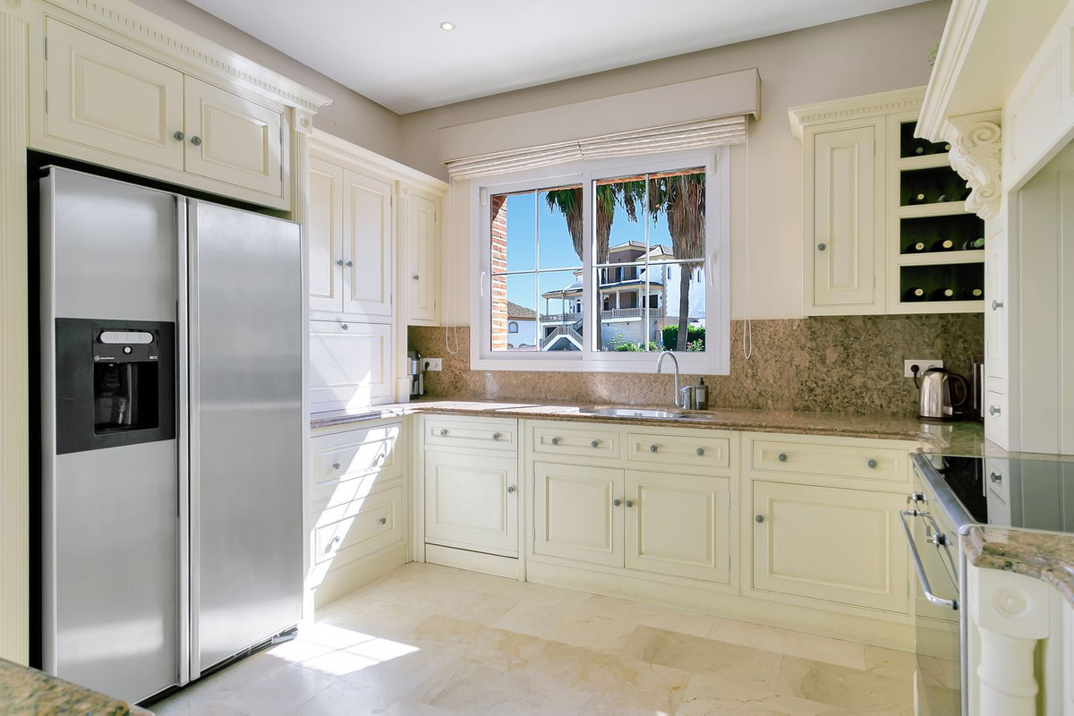 4c7f2b22d38036a653f0930945acb1f0 - 40