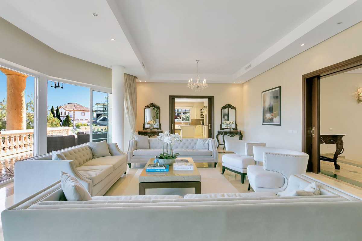 4c7f2b22d38036a653f0930945acb1f0 - 5