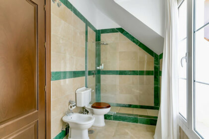 4c7f2b22d38036a653f0930945acb1f0 - 53