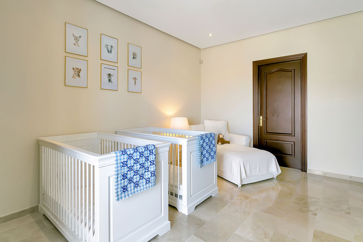 4c7f2b22d38036a653f0930945acb1f0 - 73