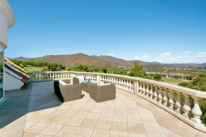 4c7f2b22d38036a653f0930945acb1f0 - 9