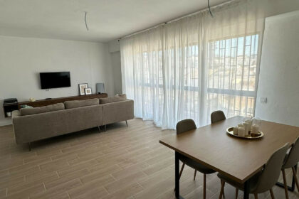 4cefa8e58c0b541af135437aae56195b - 1