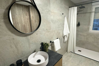 4cefa8e58c0b541af135437aae56195b - 13