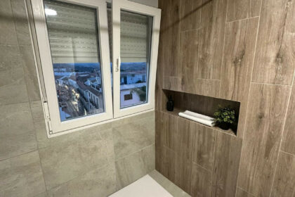 4cefa8e58c0b541af135437aae56195b - 15