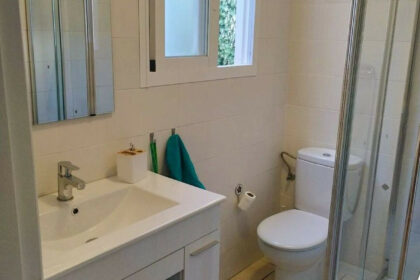 4d84c1c1519b547d3782d20071210048 - 12